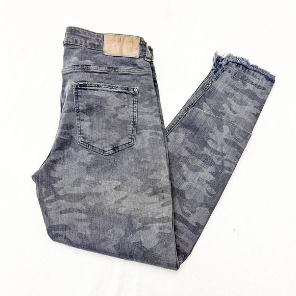Zara Mid Rise Skinny Camouflage Patterned Print Denim Jeans Raw Hem Size 40 US8 - Picture 8 of 8